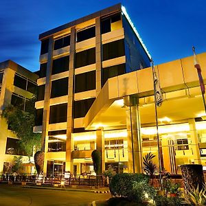 The Ritz Hotel At Garden Oases